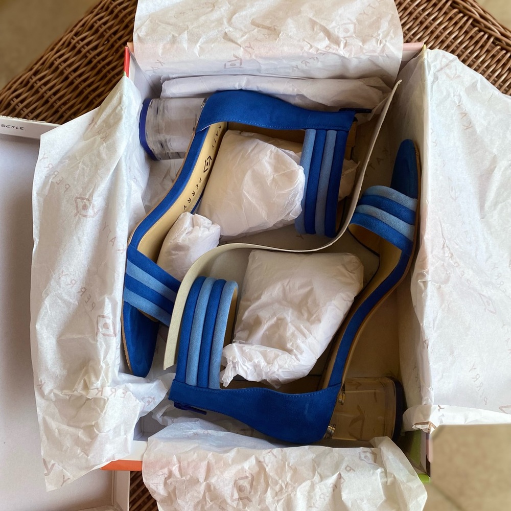 Kaity Perry- Blue open toe, ankle heels